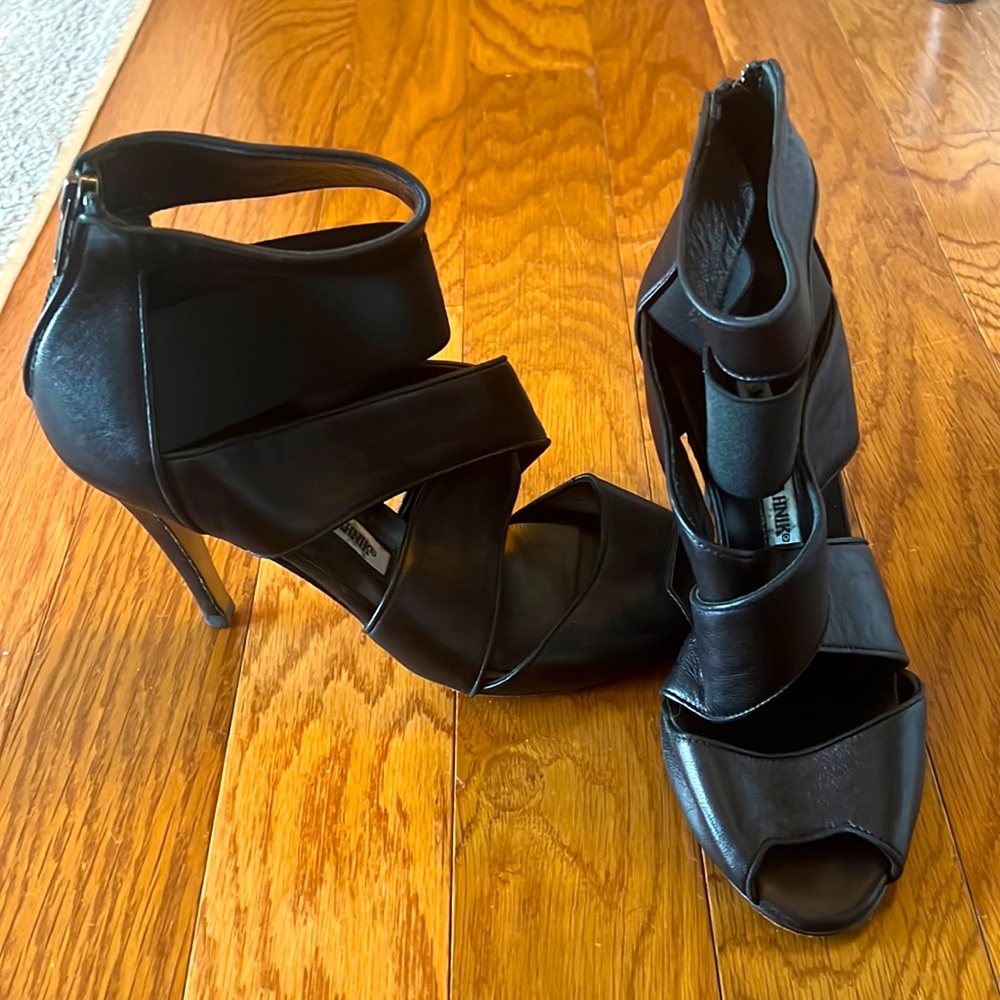 Manolo Blahnik strappy heel - used size 37.5